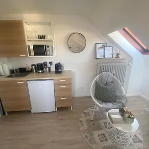privates-neu-renoviertes-zimmer-in-schwaig.com-bavaria.com/