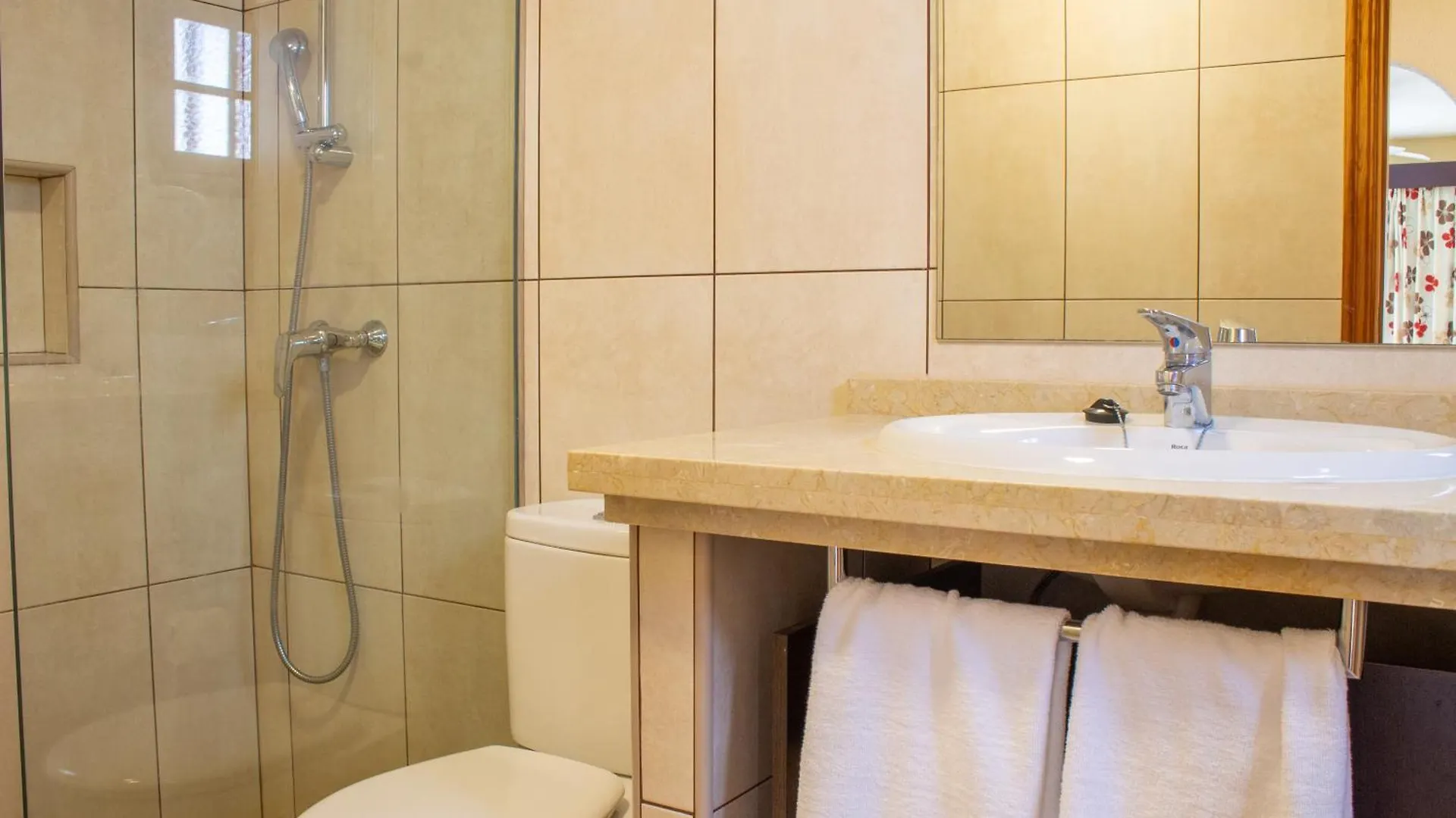 Apartamentos El Beril Costa Adeje Spain